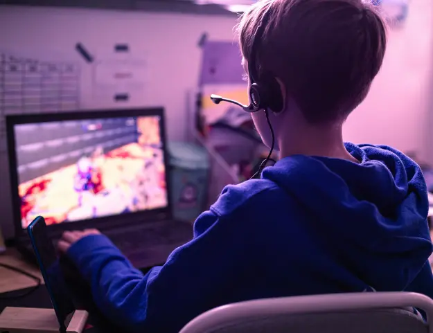 Fortnite ou Free Fire: Qual é o Melhor Jogo para Iniciantes em 2025?
