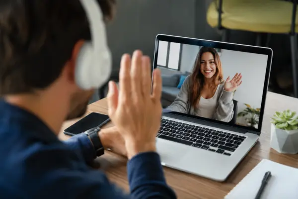 Bate-Papo-Online-A-Forma-Mais-Pratica-de-Conhecer-Pessoas